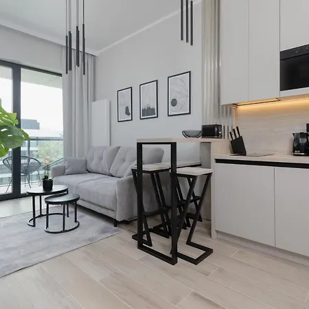 Shellter 117 L - By Jantar Appartement