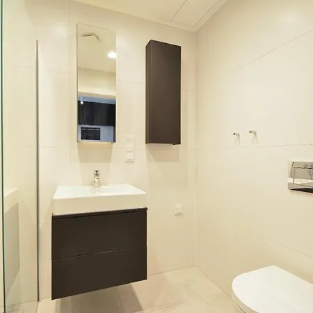 Shellter 117 L - By Jantar