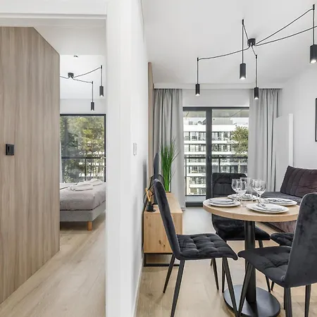 Apartment Shellter 117 L - By Jantar *